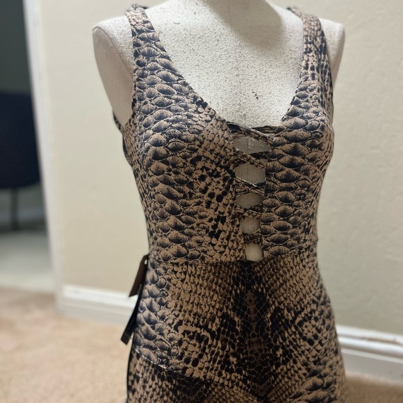 Snake Print Jumpsuit - Picture 5 of 7